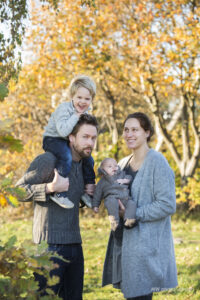 höstlov, höstlovserbjudande, familjefotografering, barnfotograf, fotograf, skåne, helsingborg, ramlösa, utomhusfotografering, brunnsparken, syskon, syskonporträtt, julklappar