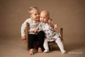 syskonfotografering, syskonporträtt, familjeporträtt, barnfotograf, familjefotograf, skåne, ramlösa, helsingborg,