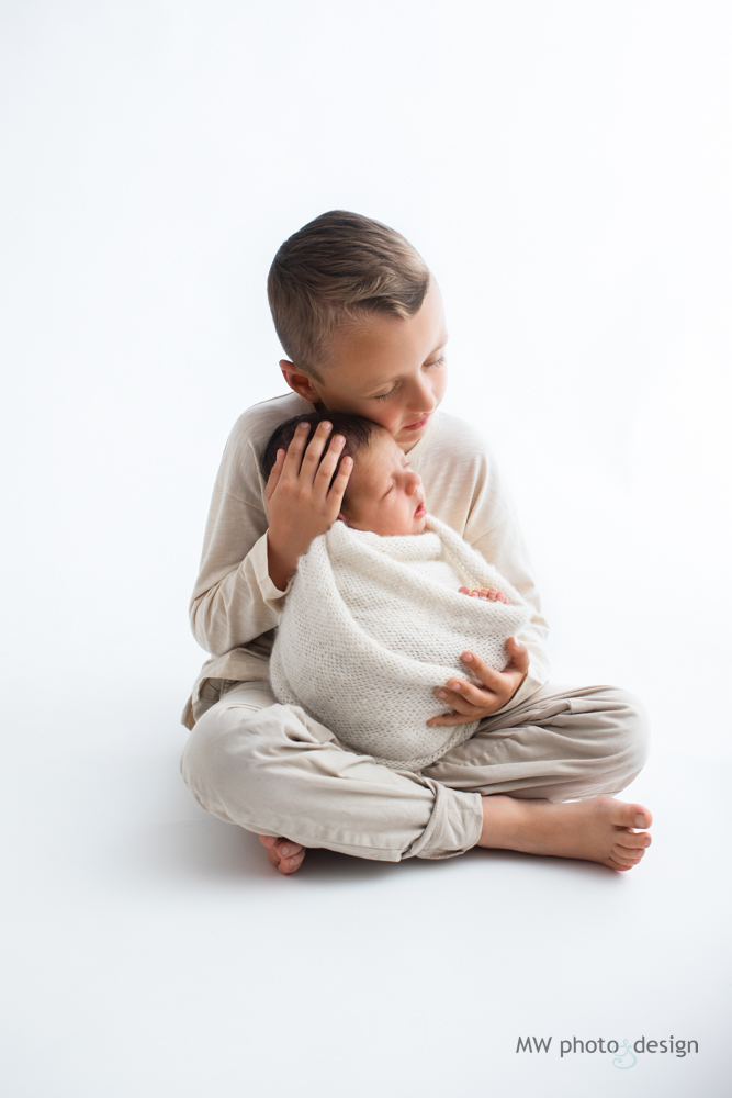 nyfödd, nyföddfotografering, syskonfotografering, syskonporträtt, barnfotografering, barnfotograf, nyföddfotograf, skåne, helsingborg, ramlösa, familjefotograf, familjefotografering